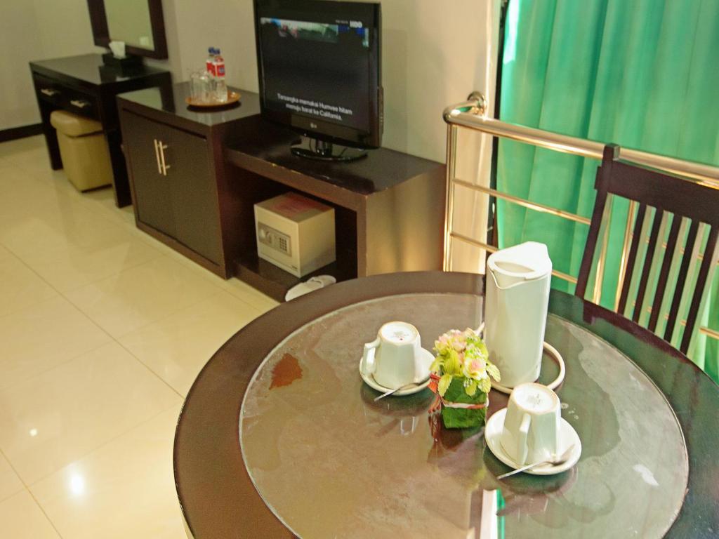 Hotel Celebes Makassar Ruang foto